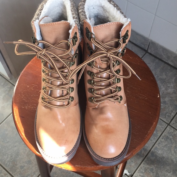 bloomingdale's winter boots